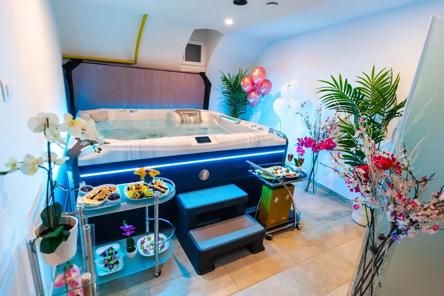 Lánybúcsú, jakuzzi és finn szauna, igazi feltöltődés a belvárosban